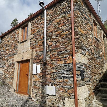 فيلا "Casa Do Avo Armindo" Mountain Experience فيلا ريال المظهر الخارجي الصورة