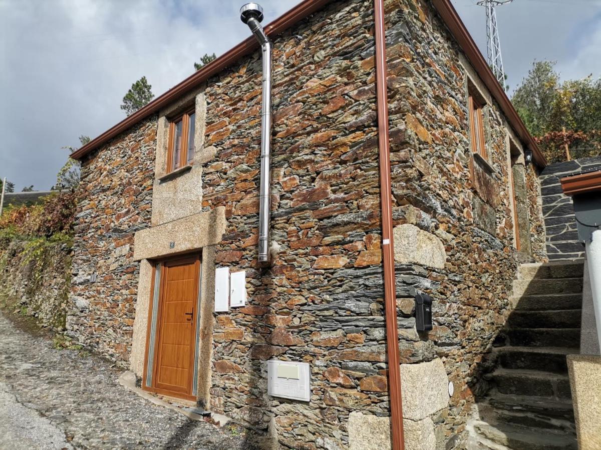فيلا "Casa Do Avo Armindo" Mountain Experience فيلا ريال المظهر الخارجي الصورة